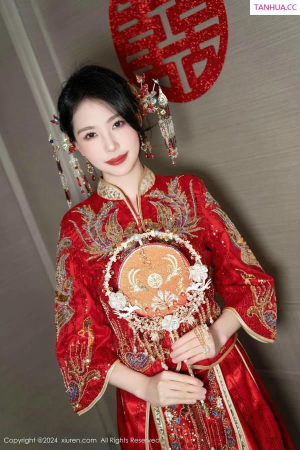 陈若依 抖娘利世 [XiuRen]高清写真图 2024.04.11 No.8376 利世 美腿丝袜第15张图片